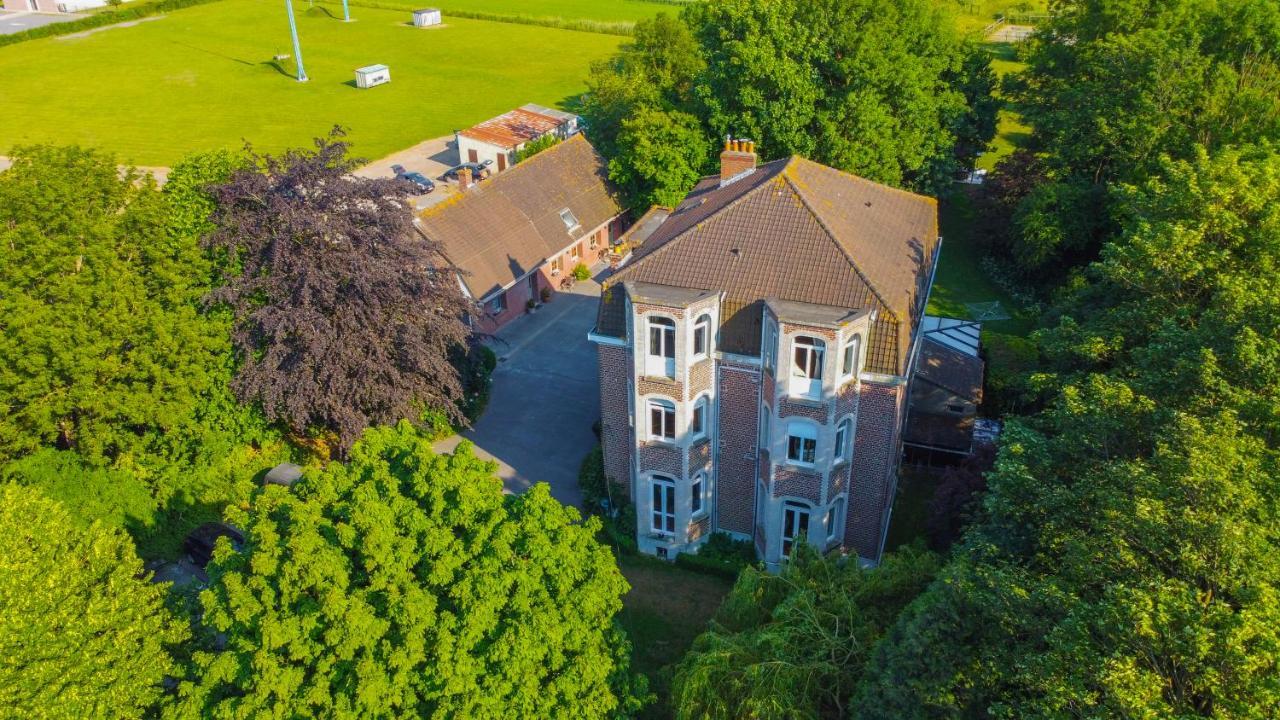 Chambre Au Chateau De St-Pierre-Brouck Saint-Pierre-Brouck Екстериор снимка